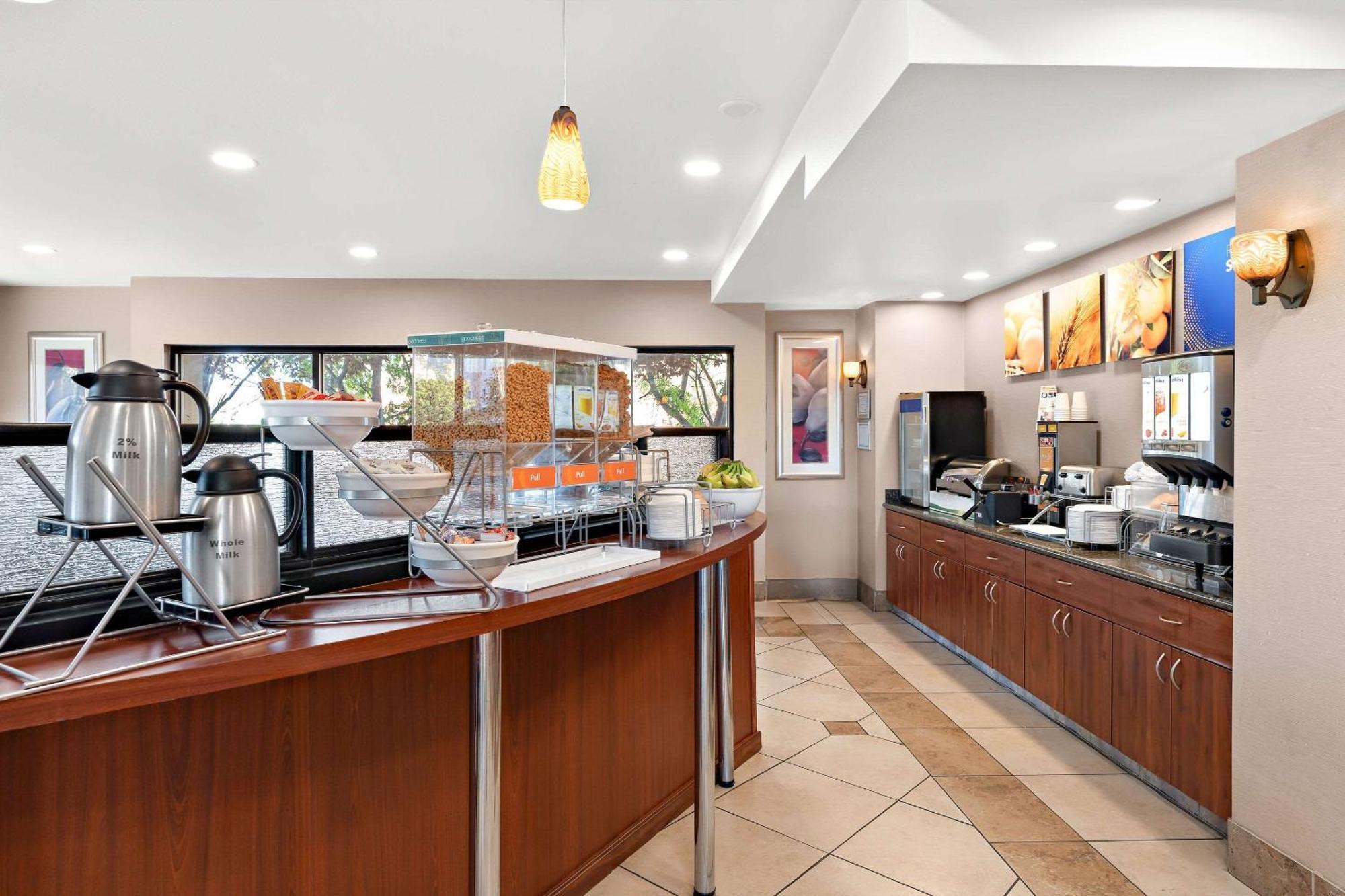 Comfort Suites Vacaville-Napa Valley Area Esterno foto