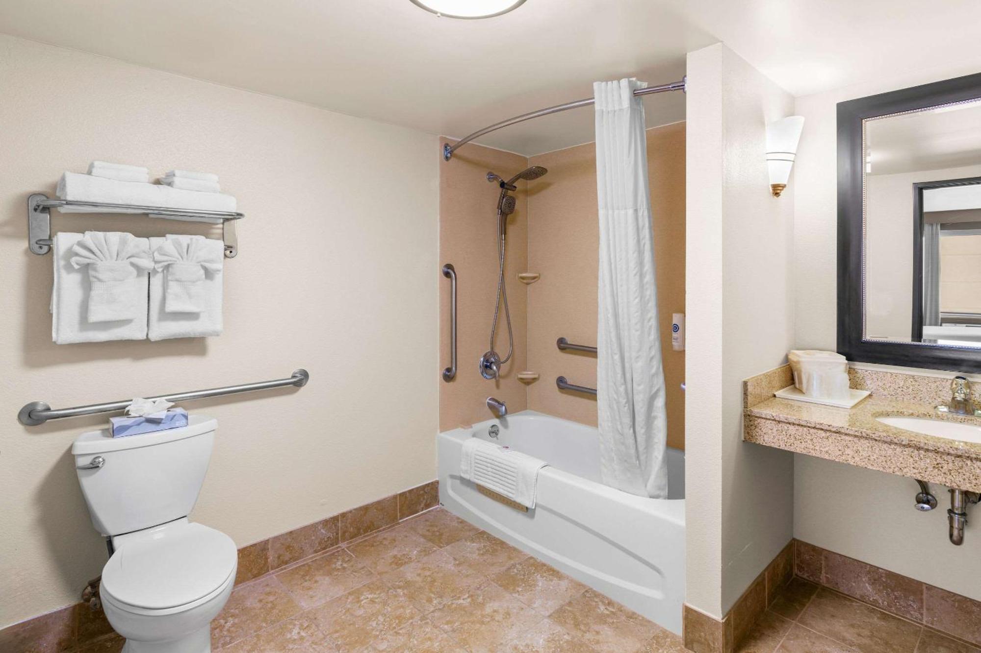 Comfort Suites Vacaville-Napa Valley Area Esterno foto