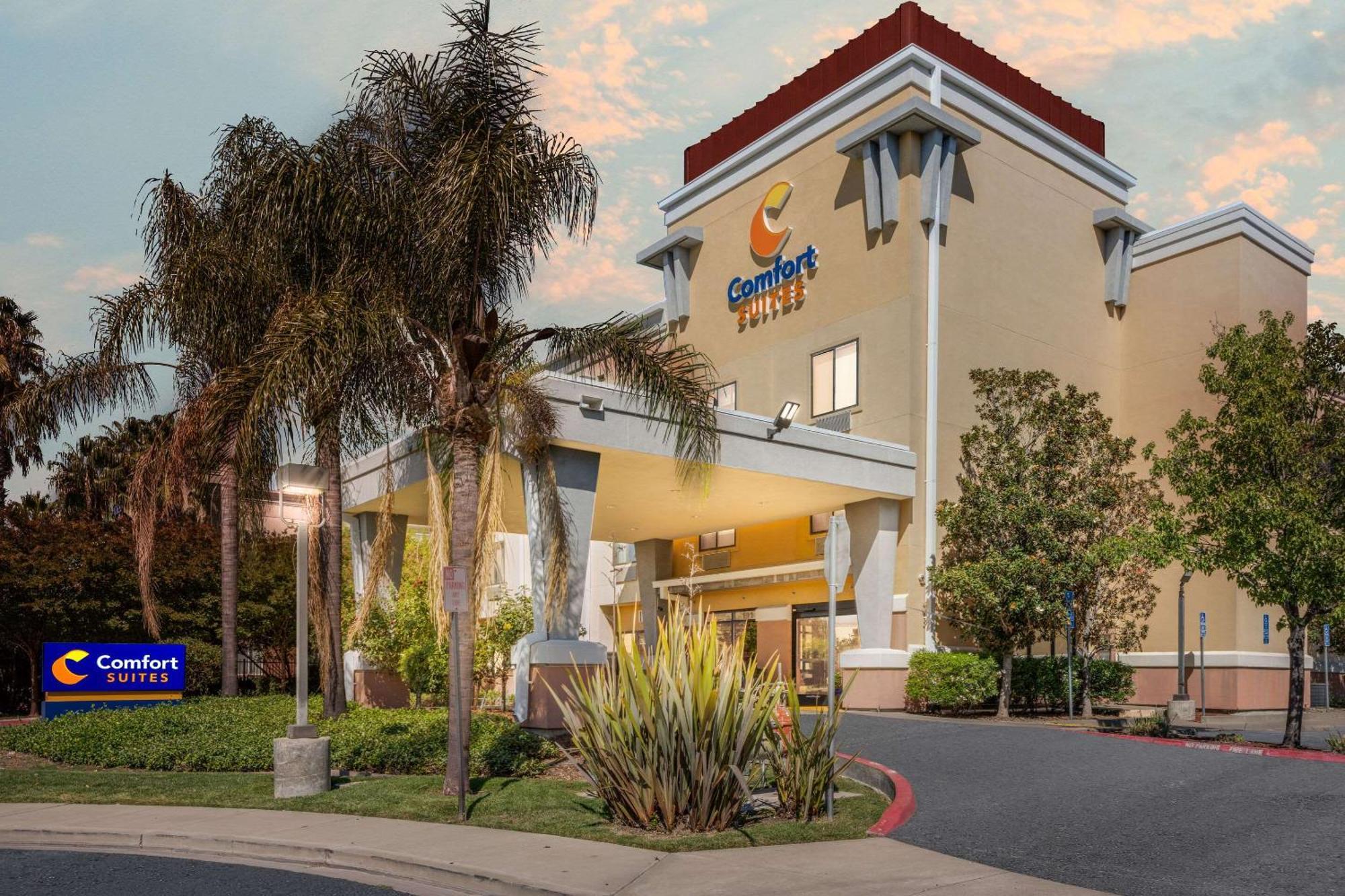 Comfort Suites Vacaville-Napa Valley Area Esterno foto